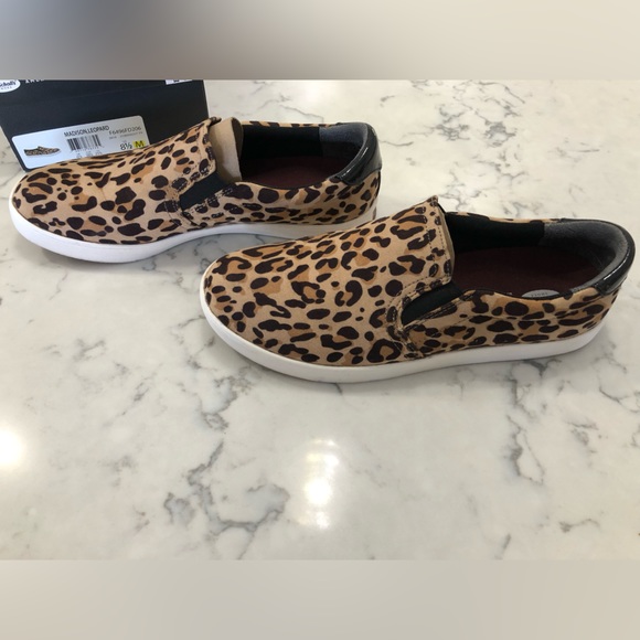 Dr. Scholl’s Madison Leopard Slip On Flats - Picture 7 of 8